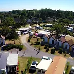 Campsite Paradis Les Galets De La Molliere 3*