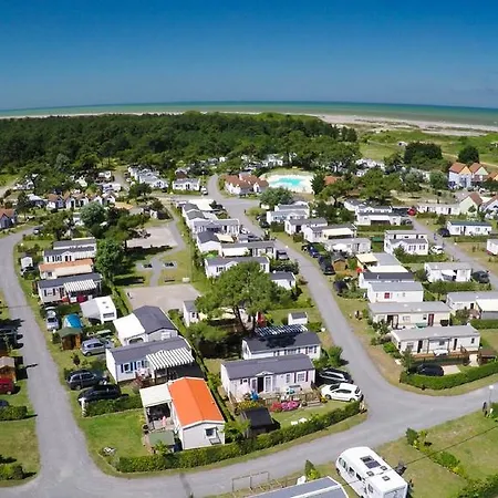 Campsite Paradis Les Galets De La Molliere