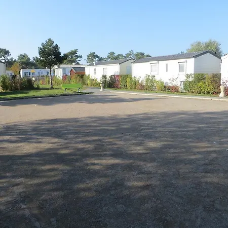 Campsite Paradis Les Galets De La Molliere