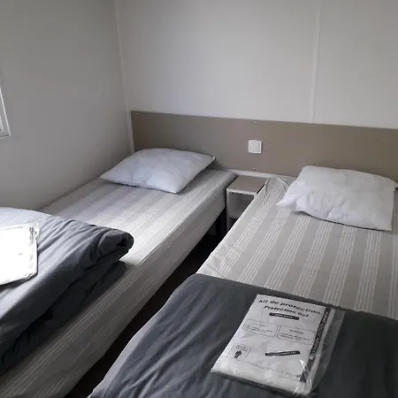 Campsite Paradis Les Galets De La Molliere